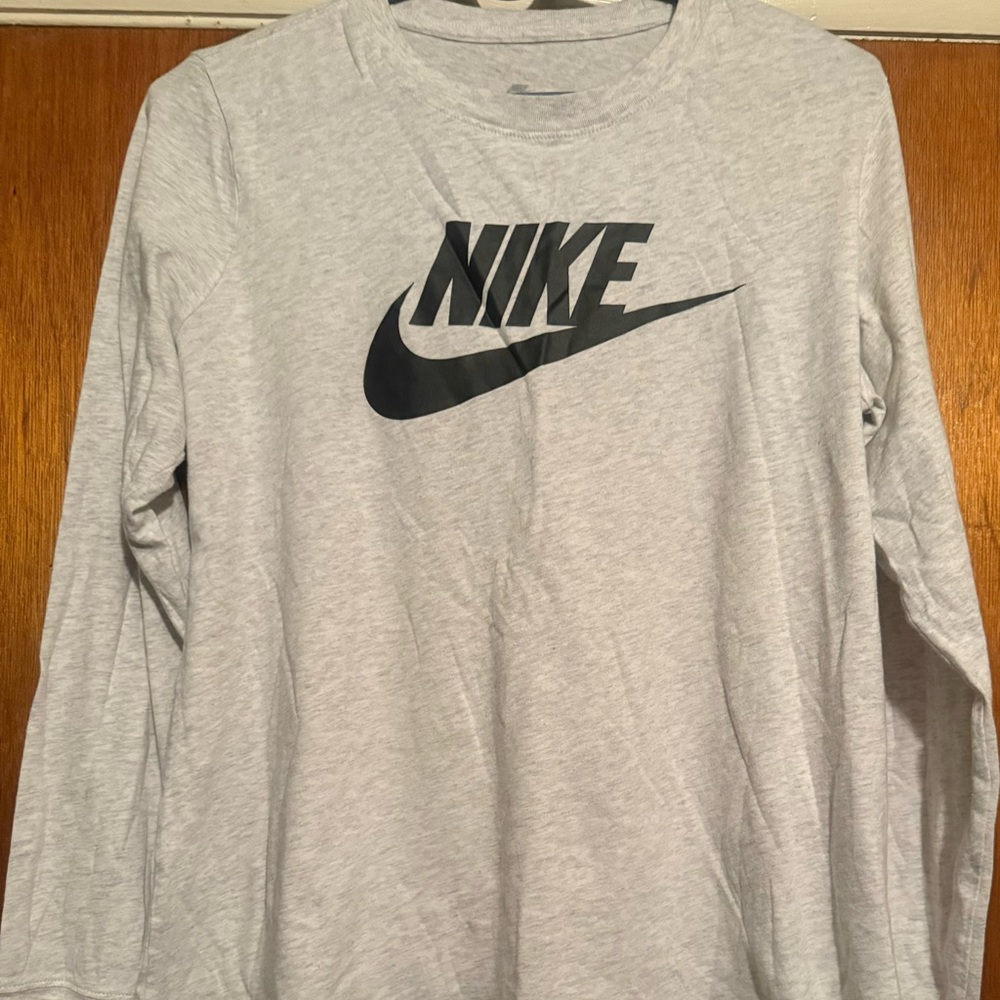 Nike Women’s Long Sleeve Tee